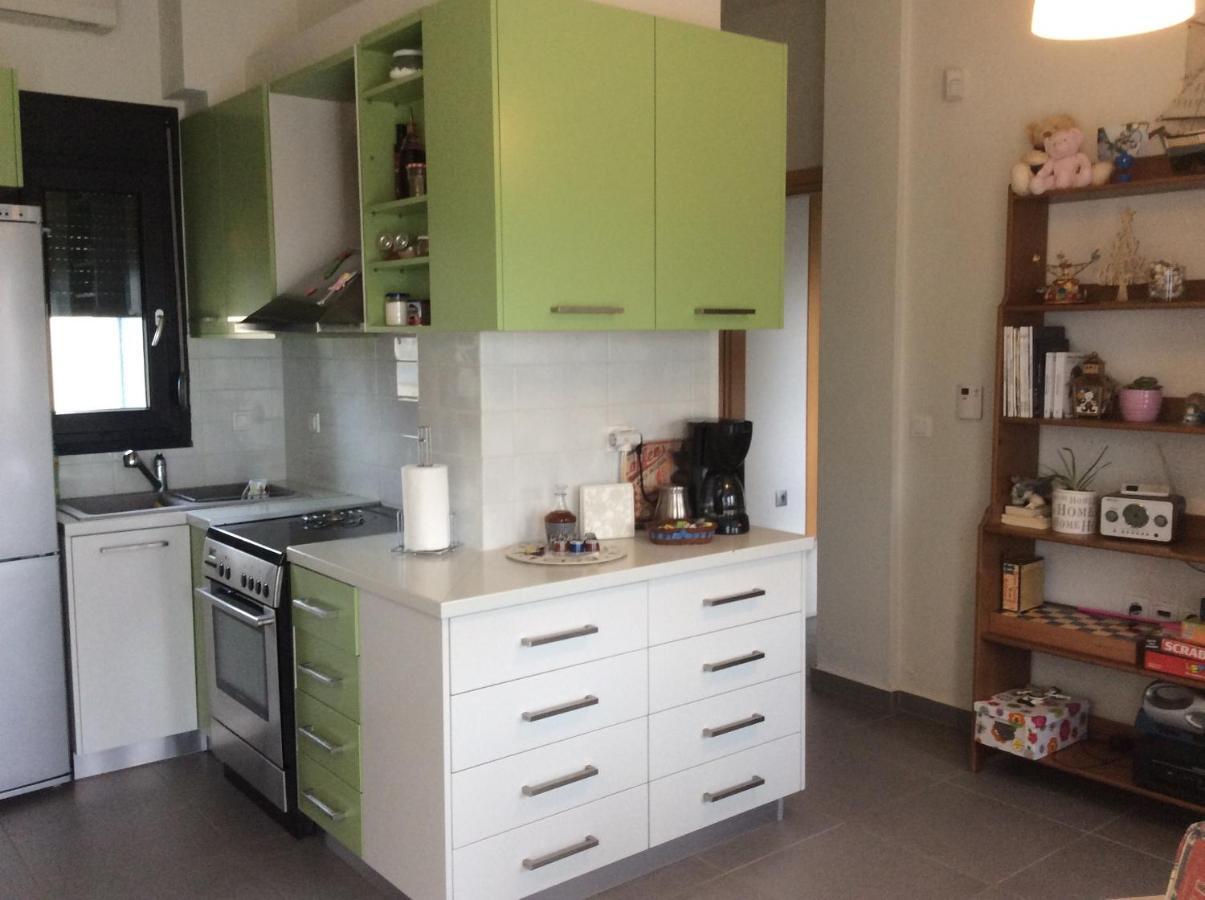 Green Guesthouse โคโมทินี ภายนอก รูปภาพ